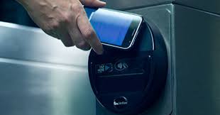 استفاده از NFC به منظور قفل گشایی درب مکان‌های مختلف یا اتومبیل